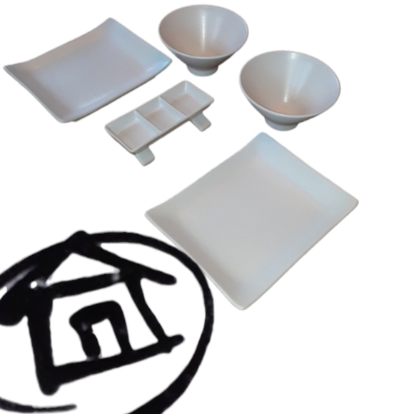 Japanese sushi set seating for two - Picture 1 of 13